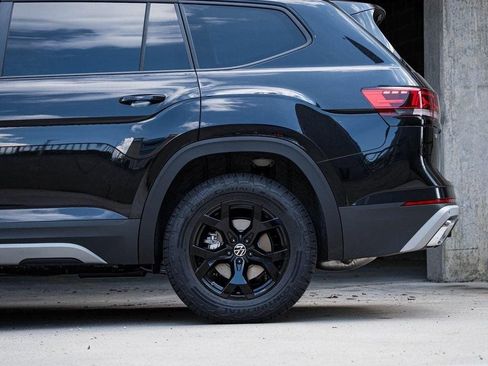 New 2026 Volkswagen Atlas Peak Edition AWD/4WD image 4