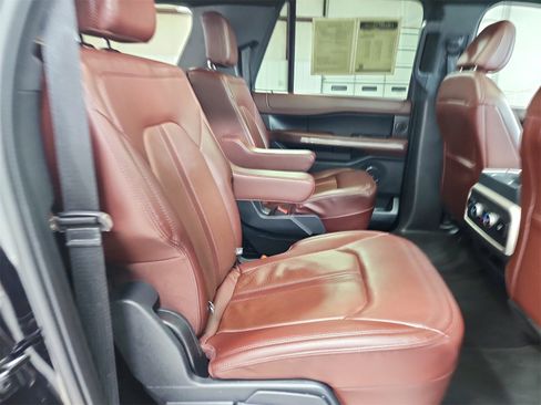 Used 2024 Ford Expedition Max Limited image 44
