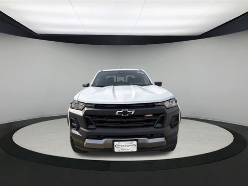 New 2026 Chevrolet Colorado Trail Boss AWD/4WD image 2