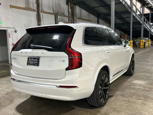 New 2026 Volvo XC90 T8 Ultra AWD/4WD image 2