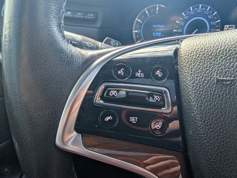 Used 2019 Cadillac Escalade Luxury AWD/4WD image 22