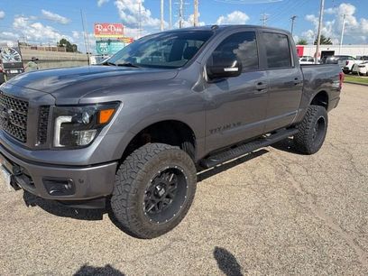 Used 2019 Nissan Titan SV w/ SV Convenience Package