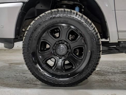 Used 2018 RAM 2500 Laramie w/ Sport Appearance Group AWD/4WD image 61