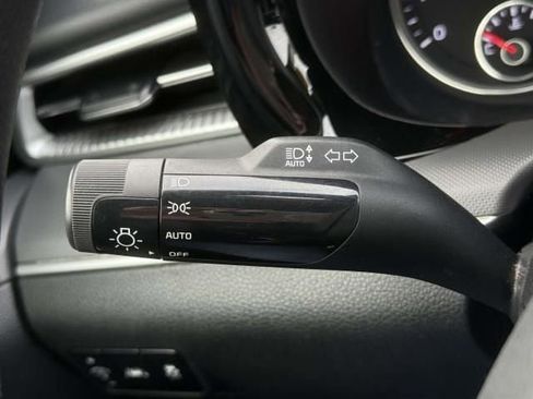 Used 2021 Kia K5 LXS image 17