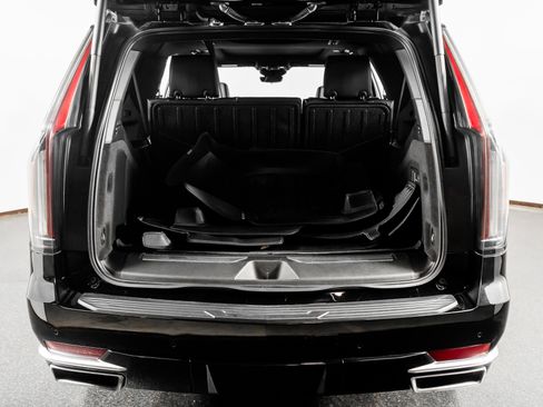 Used 2024 Cadillac Escalade ESV Premium Luxury image 54