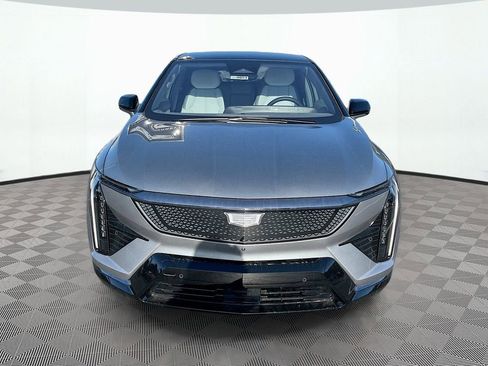 New 2026 Cadillac Optiq Sport 1 w/ LPO, Floor Liner Package AWD/4WD image 2