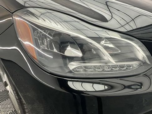 Used 2014 Mercedes-Benz E 350 4MATIC Sedan image 26