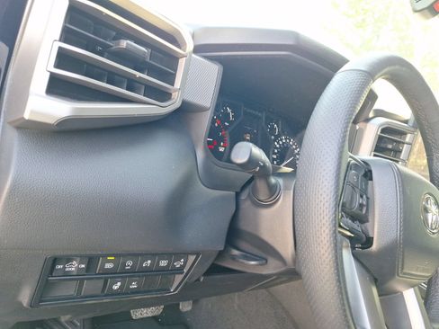 Used 2023 Toyota Tundra Limited AWD/4WD image 19
