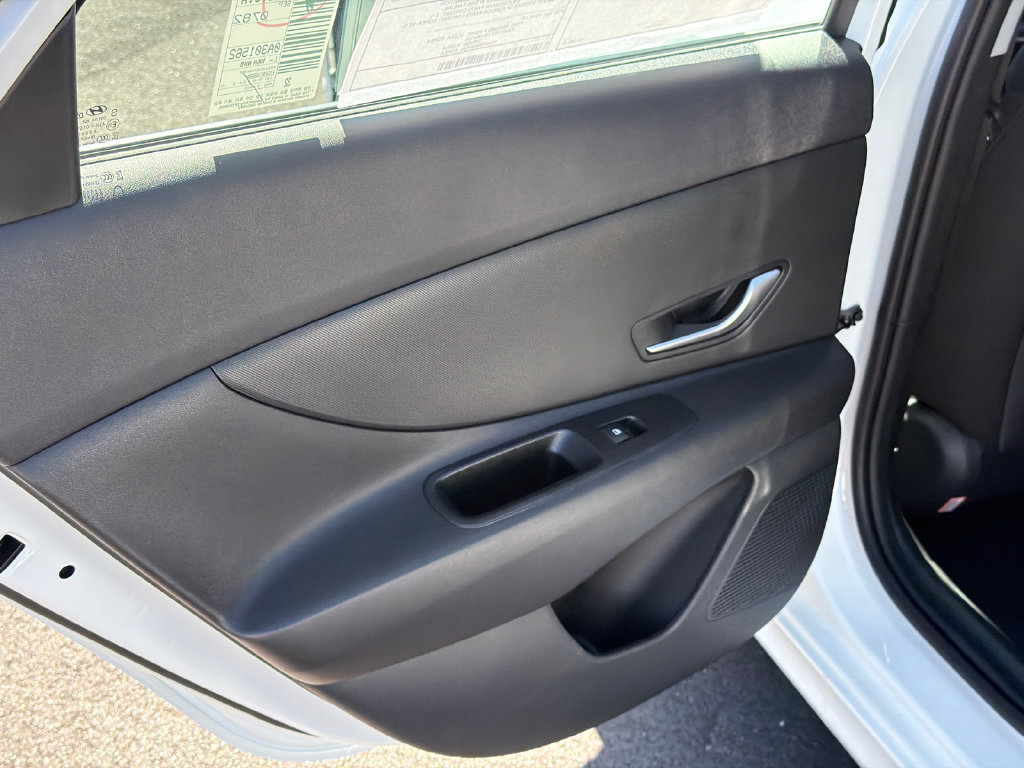 New 2026 Hyundai Elantra SE FWD image 22