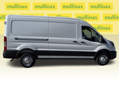 New 2026 Ford Transit 250 148 Medium Roof RWD image 16
