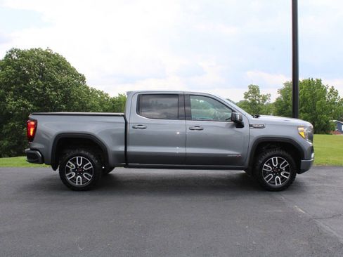 Used 2021 GMC Sierra 1500 AT4 AWD/4WD image 2