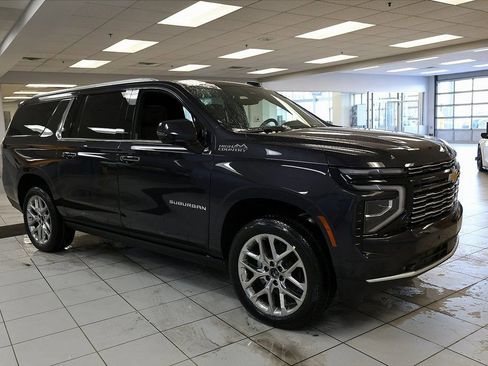 New 2026 Chevrolet Suburban High Country image 13