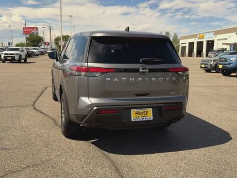 Used 2024 Nissan Pathfinder S AWD/4WD image 7