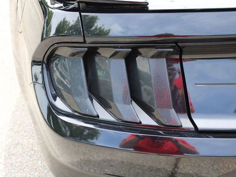 Used 2020 Ford Mustang Premium RWD image 18
