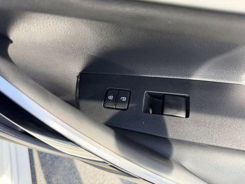 Used 2023 Toyota Corolla XLE image 34