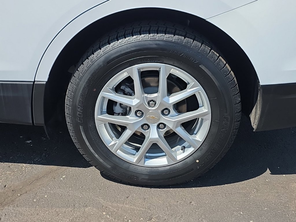 Used 2024 Chevrolet Equinox LT AWD/4WD image 13