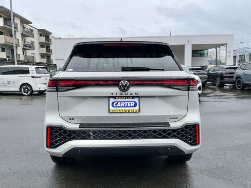 New 2026 Volkswagen Tiguan SE R-Line image 7