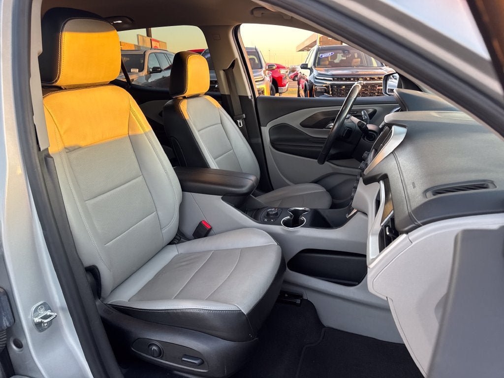 Used 2022 GMC Terrain SLT AWD/4WD image 12