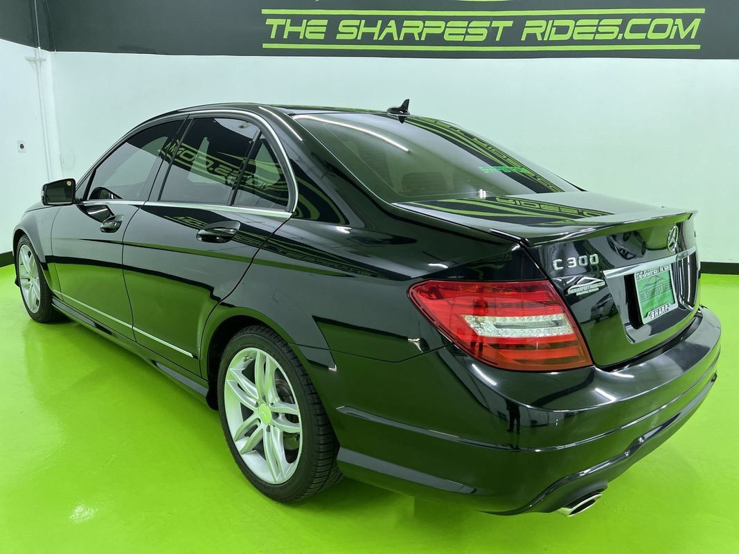 Used 2013 Mercedes-Benz C 300 4MATIC Sedan image 7