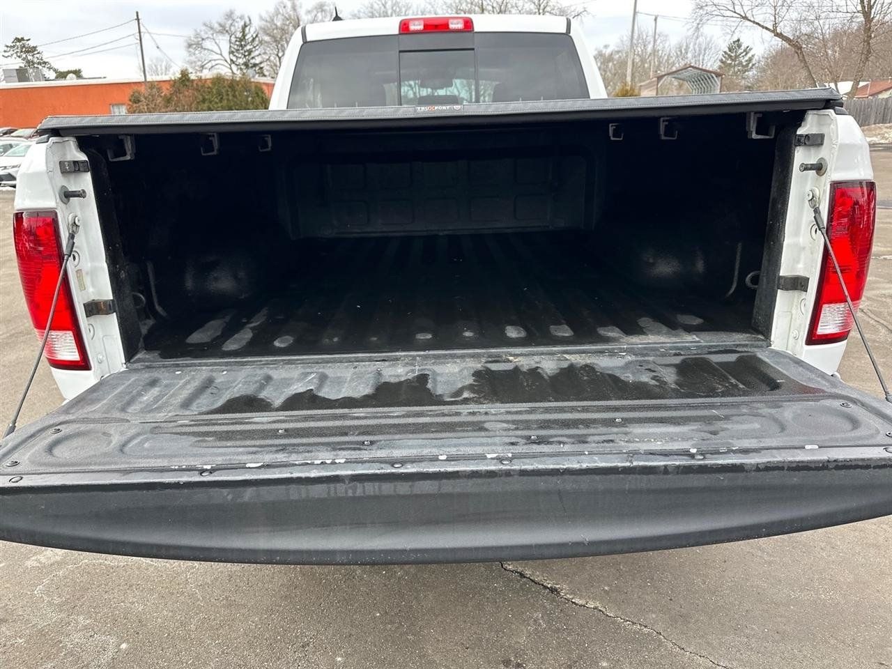 Used 2018 RAM 1500 Outdoorsman AWD/4WD image 12
