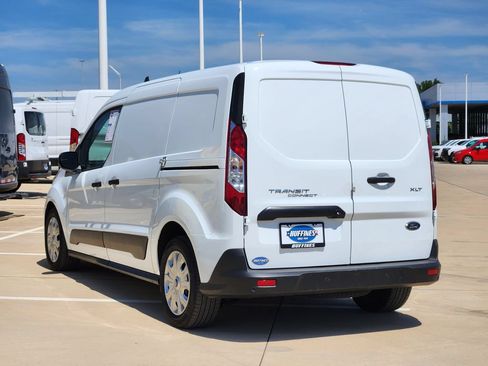 Used 2023 Ford Transit Connect XLT FWD image 5