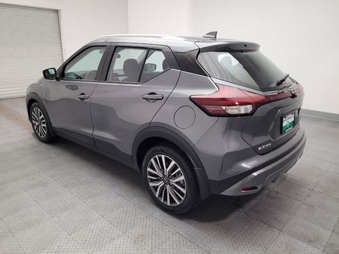 Used 2024 Nissan Kicks SV FWD image 5