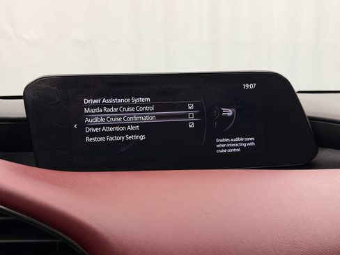 Used 2019 MAZDA MAZDA3 Hatchback w/ Premium Package FWD image 18