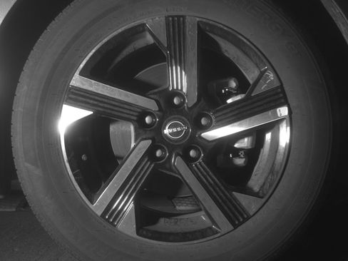 Used 2025 Nissan Sentra SV image 13