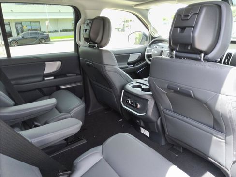 New 2027 Ford Expedition Max Active RWD image 26