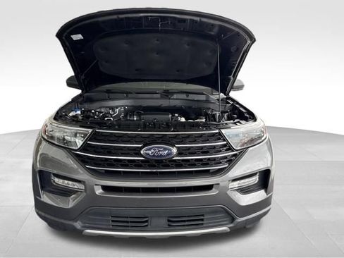Used 2021 Ford Explorer XLT w/ Equipment Group 202A RWD image 35