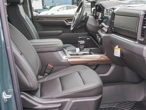 New 2026 Chevrolet Silverado 1500 LT Trail Boss w/ Convenience Package II image 12