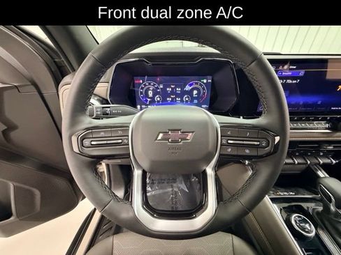 Certified 2026 Chevrolet Colorado ZR2 w/ Technology Package AWD/4WD image 9