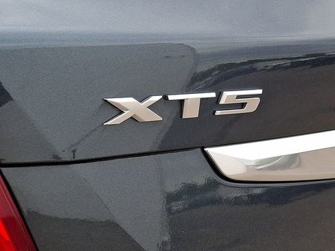 Used 2019 Cadillac XT5 Luxury AWD/4WD image 31