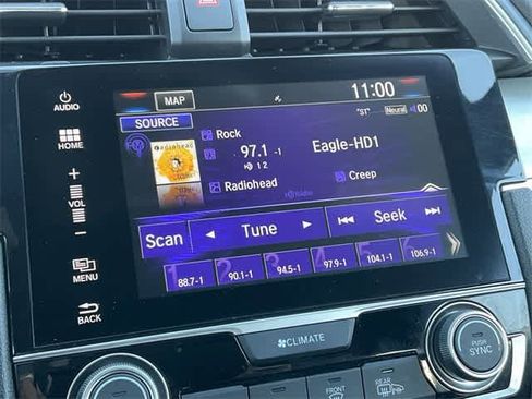 Used 2017 Honda Civic Touring image 19