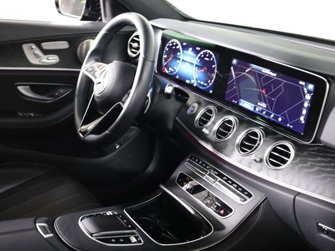 Used 2022 Mercedes-Benz E 450 4MATIC Sedan image 56