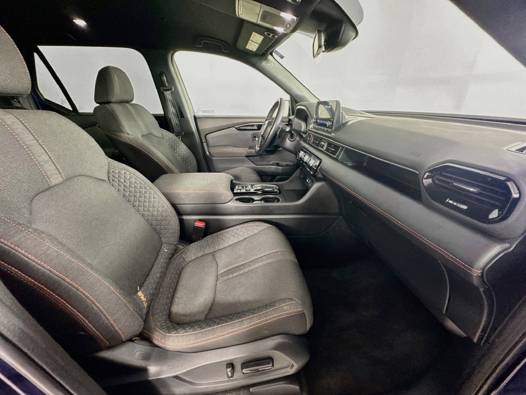 Used 2023 Honda Pilot Sport image 35