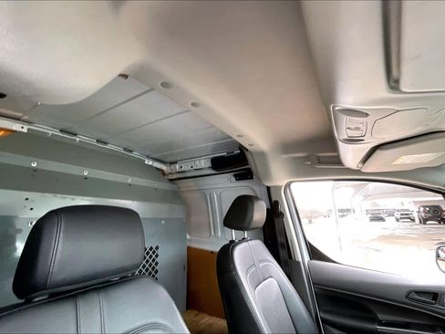 Used 2022 Ford Transit Connect XL image 11