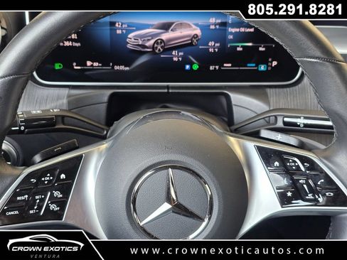 Used 2025 Mercedes-Benz C 300 Sedan image 30