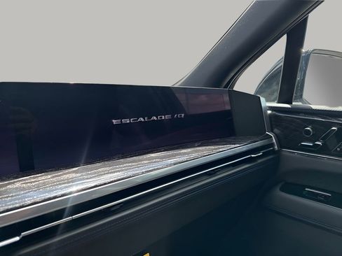 New 2025 Cadillac Escalade IQ Sport 1 image 36