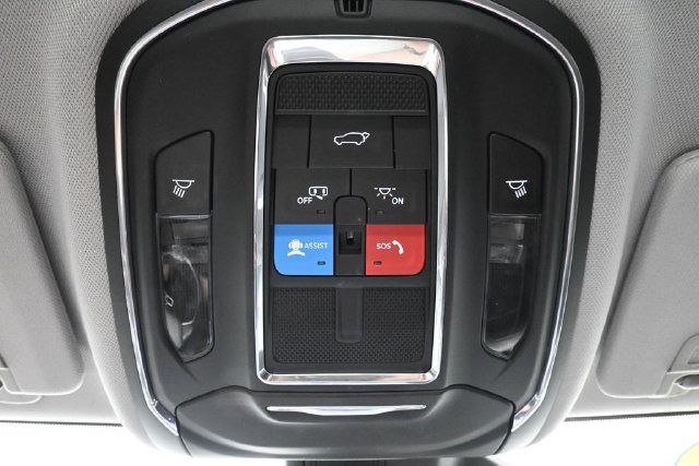 Used 2023 Jeep Grand Cherokee L Limited w/ Luxury Tech Group II AWD/4WD image 46