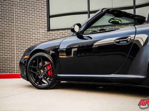 Used 2009 Porsche 911 Carrera S RWD image 25