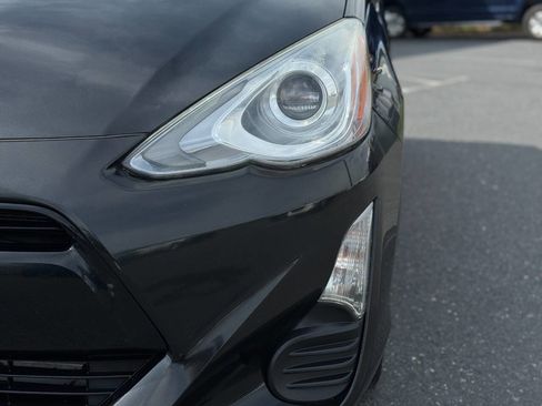 Used 2016 Toyota Prius C Two image 46