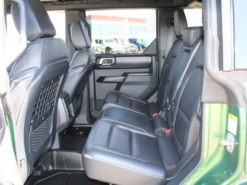 Used 2025 Ford Bronco Badlands AWD/4WD image 36