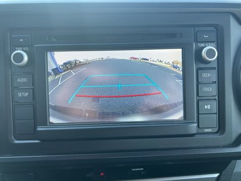 Used 2017 Toyota Tacoma SR image 22