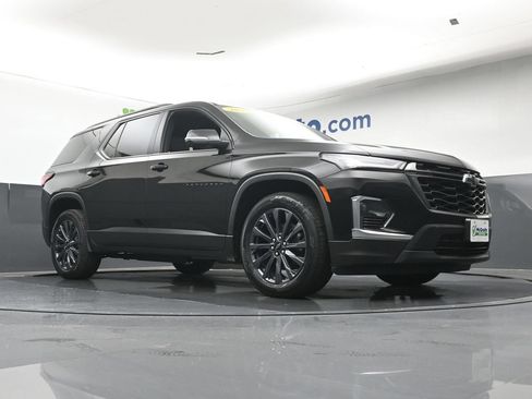 Used 2023 Chevrolet Traverse RS AWD/4WD image 30