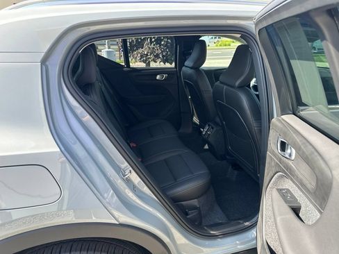 Used 2025 Volvo XC40 B5 Plus AWD/4WD image 16