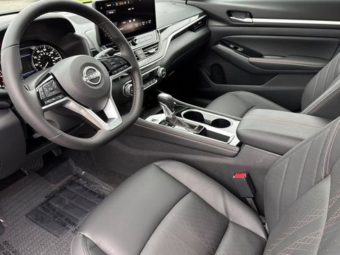 New 2025 Nissan Altima 2.5 SR w/ SR Premium Package image 7