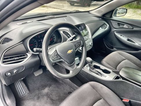 Used 2024 Chevrolet Malibu LT FWD image 11