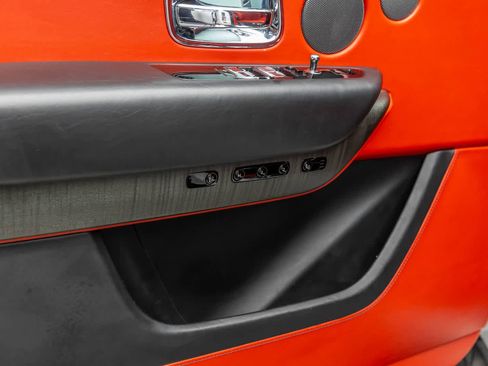 Certified 2020 Rolls-Royce Cullinan AWD/4WD image 29