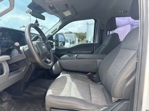 Used 2023 Ford F350 XL AWD/4WD image 2